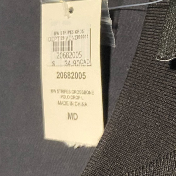 Stripes & crossbones  top☠️ - Picture 3 of 3